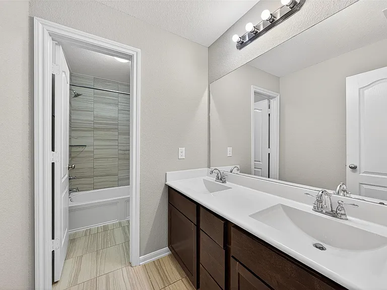 29122 Parker Trace Dr — Photo 35