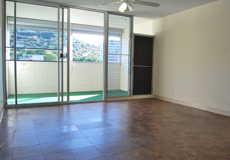1718 Anapuni St #502 — Photo 7