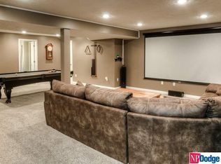 15461 Nebraska Ave, Omaha, NE 68116