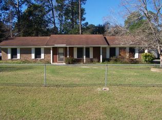 112 Saint Francis Rd, Eufaula, AL 36027