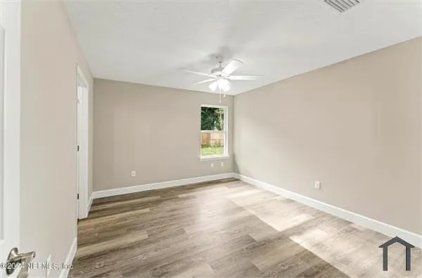 1526 W 35th St — Photo 12