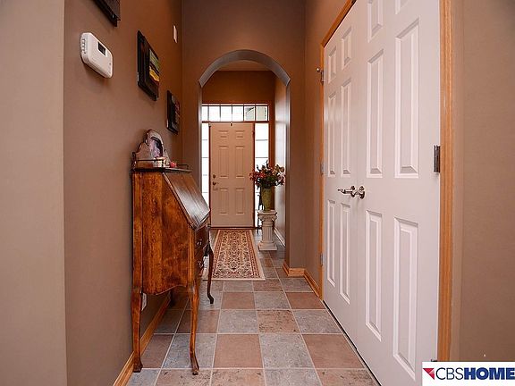 4th image of 5905 N 92nd St