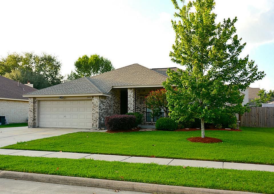 1st image of 1505 Garden Park Dr