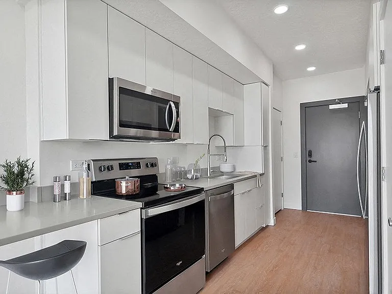 Post District Residences — Photo 46