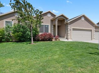 1095 S Greenridge Ave, Payson, UT 84651