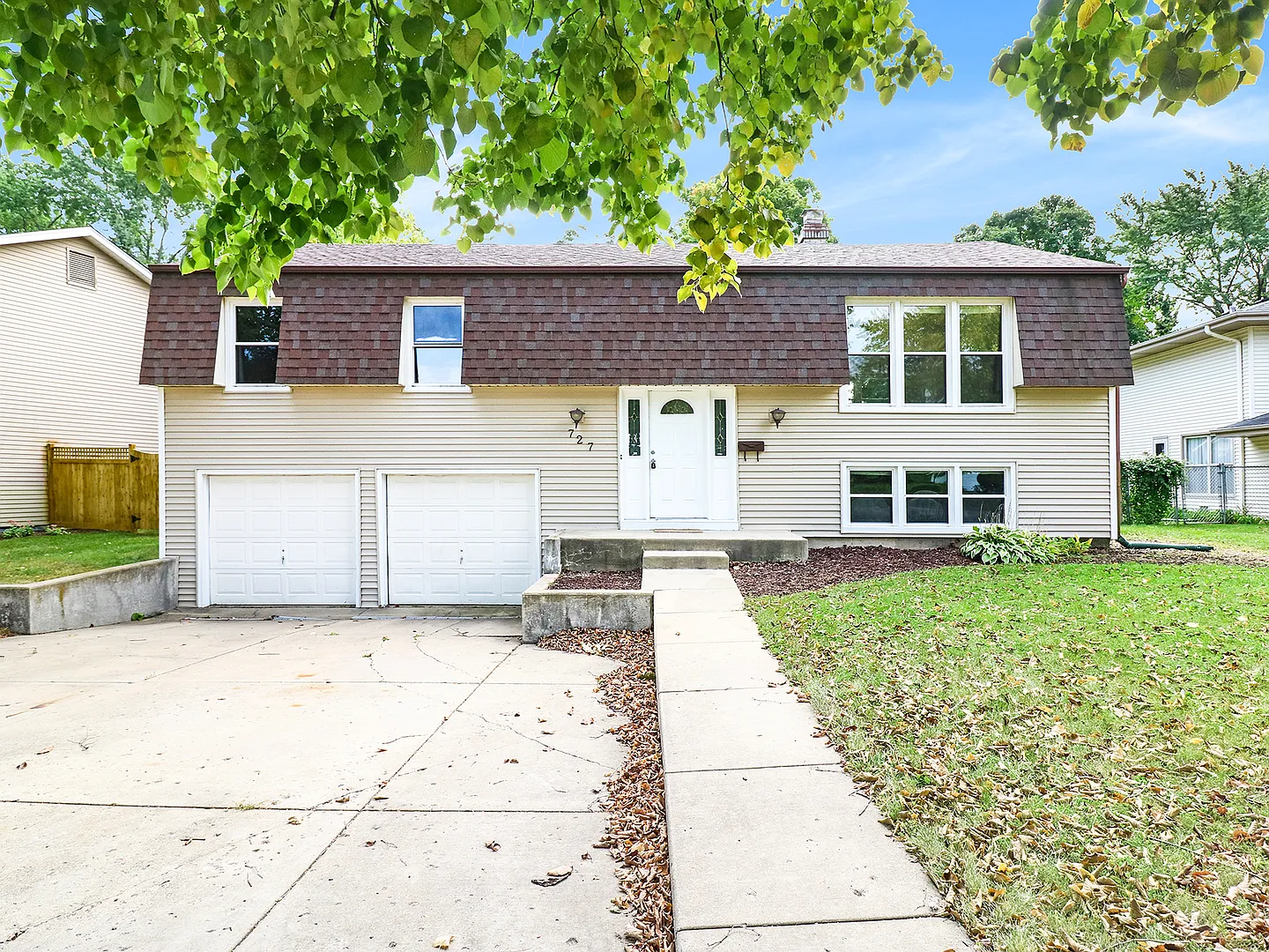 727 Fellows St photo 1