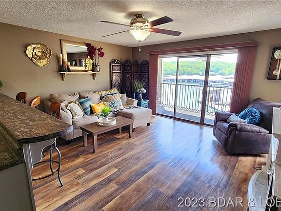 2nd image of 1522 Harbor Poin #205