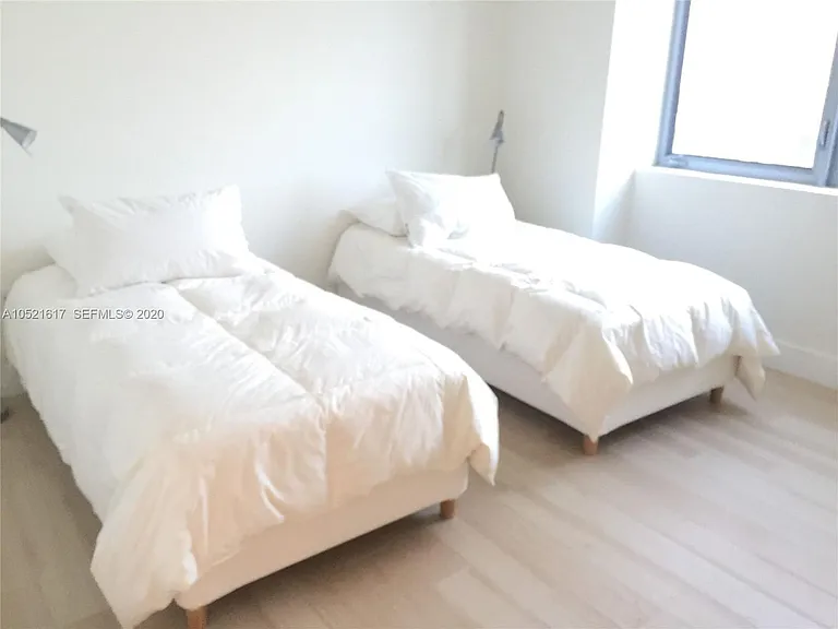 2600 E Hallandale Beach Blvd #2202 — Photo 10