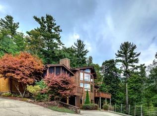 267 Rock Ledge Rd, Sapphire, NC 28774