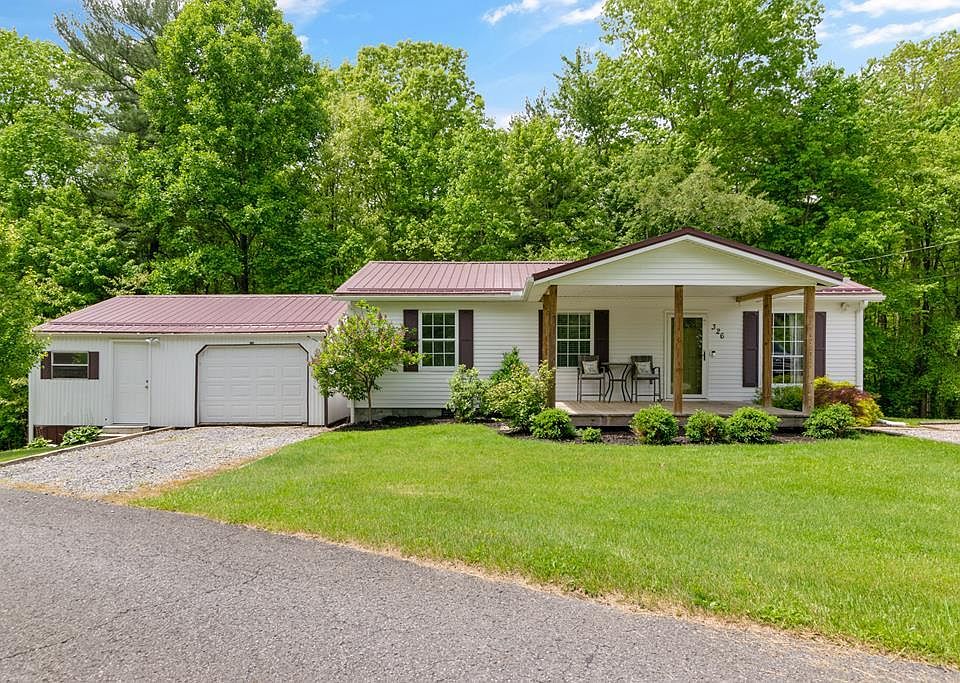 1st image of 326 Orchard Wood Dr