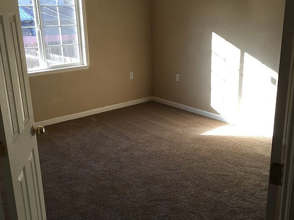 5th image of 4020 39th St