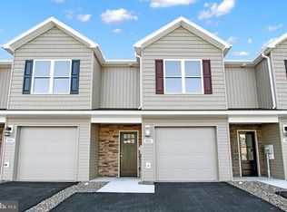 8836 Hillside Way, Waynesboro, PA 17268