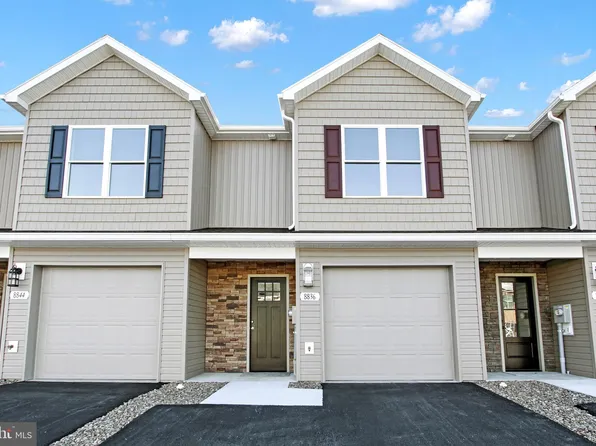 8836 Hillside Way, Waynesboro, PA 17268