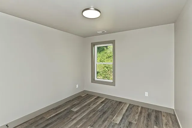 113 Caledonia Rd — Photo 21