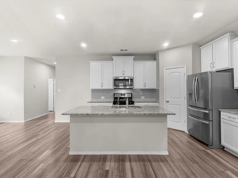 9257 Inland Leather Ln — Photo 11