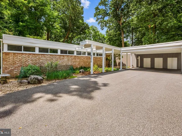 6210 Sareva Dr, Baltimore, MD 21209