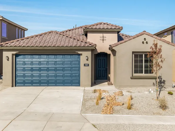 919 Zafiro Rd SE, Rio Rancho, NM 87124