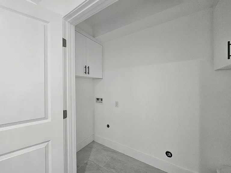 1626 W 205th St — Photo 5