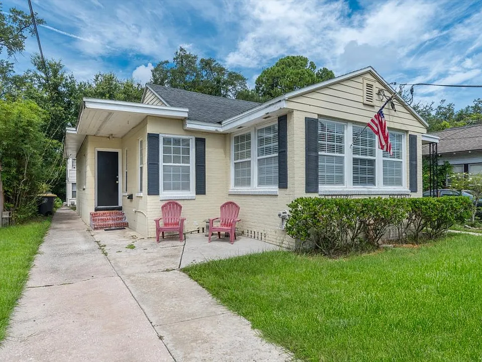 1662 Flagler Ave