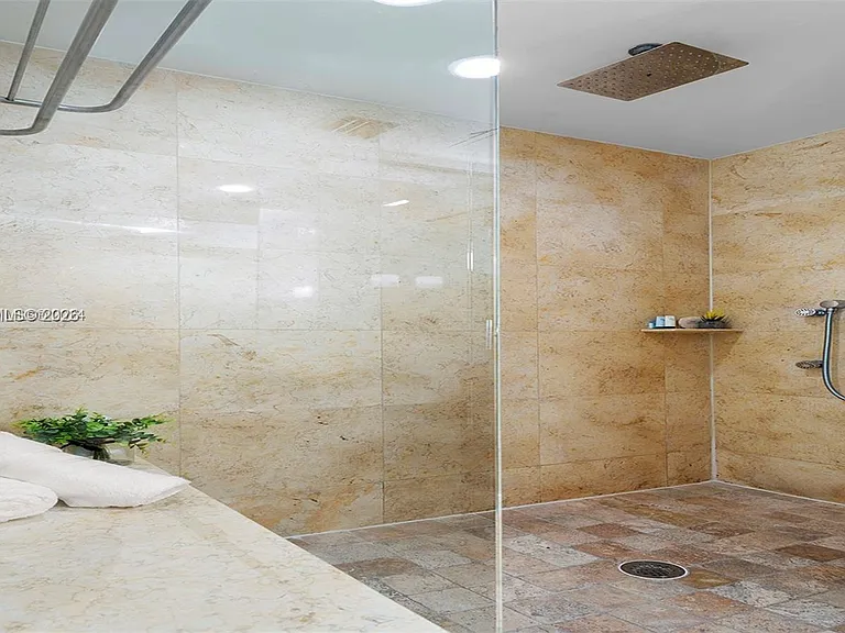 1437 Collins Ave #327 — Photo 16