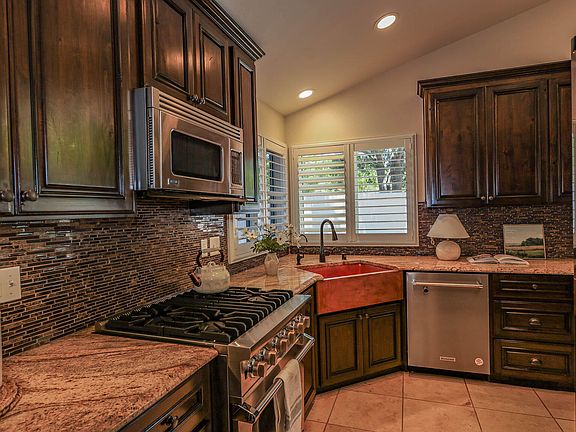 5th image of 731 Cathedral Pointe Ln