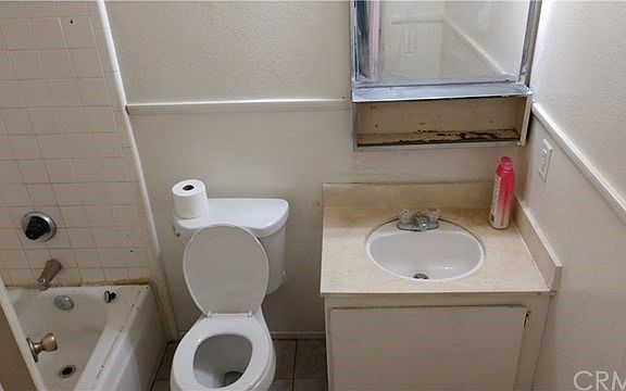 5th image of 3438 Rainbow Ln #3