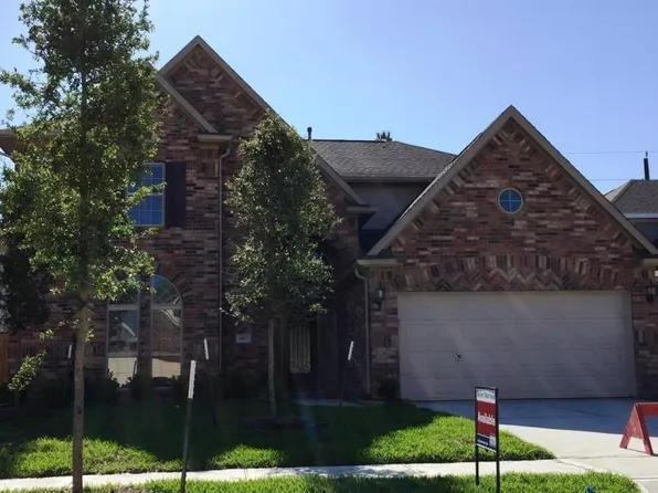 14823 Twin Waters Ct, Houston, TX 77044