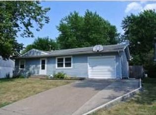 6309 Scott St, Davenport, IA 52806