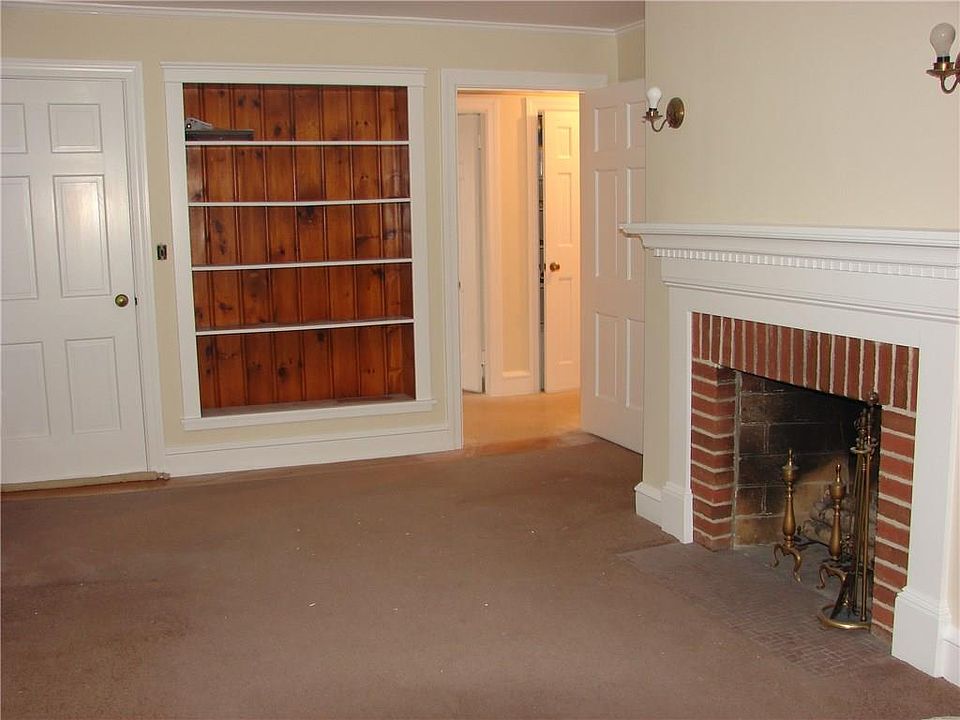 2nd image of 21 Piave St