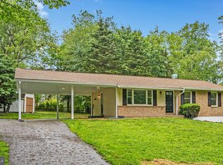 4566 Hickory Ln, Mount Airy, MD 21771