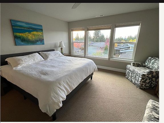 2nd image of 16089 SE Marble Mountain Ln