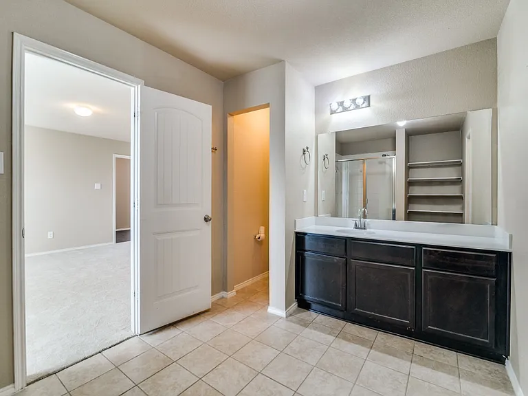 2302 Tombstone Rd — Photo 13