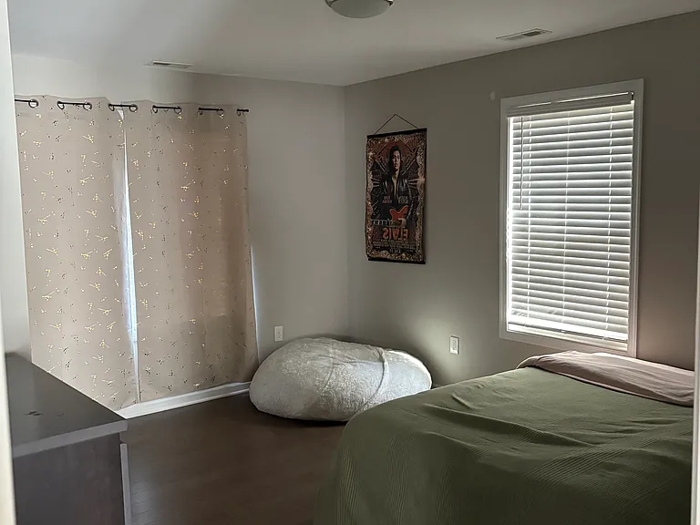 521 Mantle Dr — Photo 8