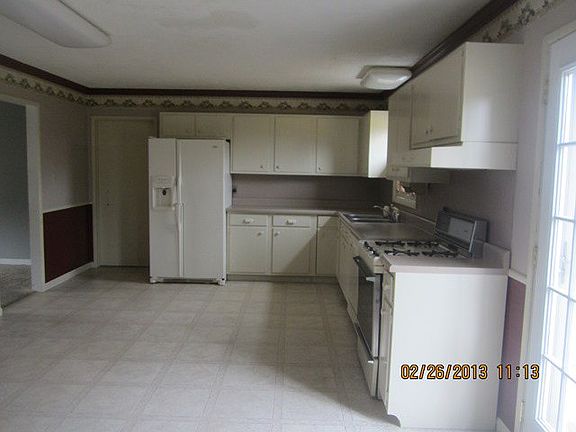 3rd image of 2525 Venetian Way