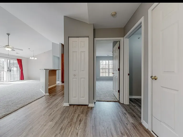 5S530 Paxton Dr — Photo 5