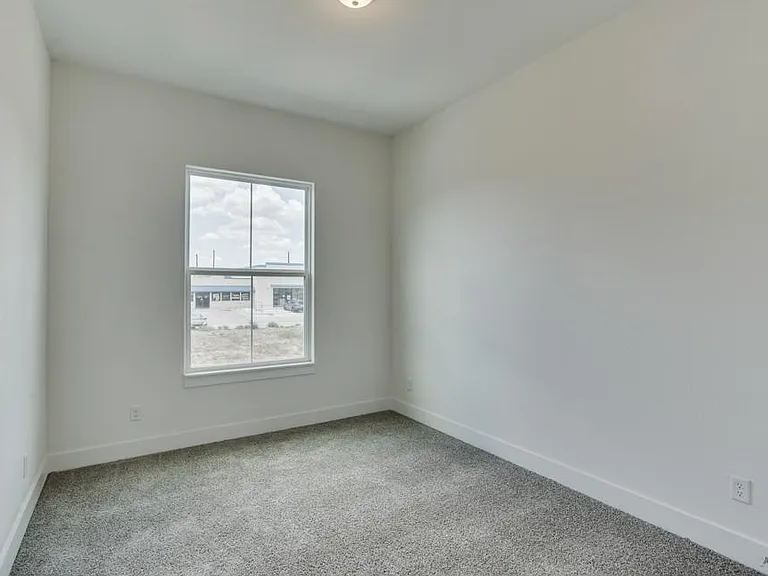 206 Topaz #1502 — Photo 24