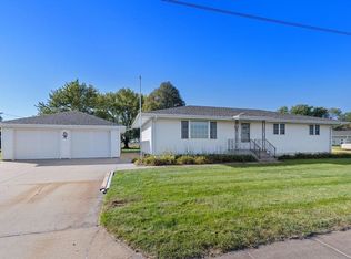 105 E 8th St, Columbus, NE 68601