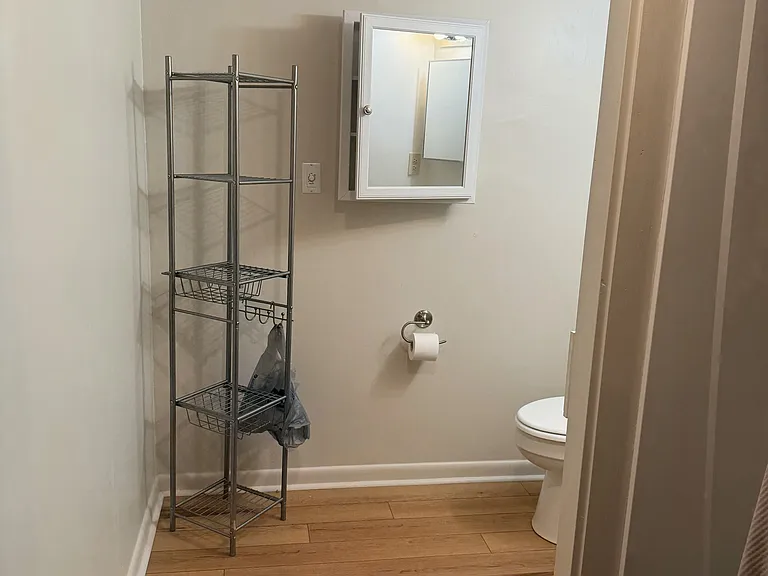 1614 Stuart St #1 — Photo 8