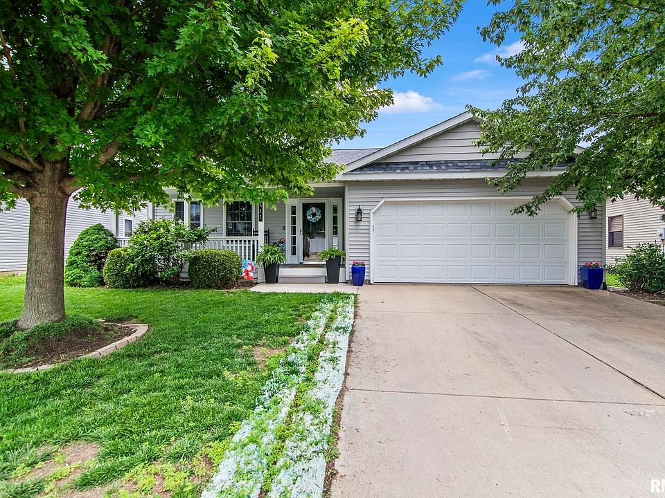1st image of 411 Pine View Dr