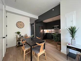 1037 President Street, #6