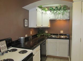 2006 NW Radial Hwy, Omaha, NE 68104