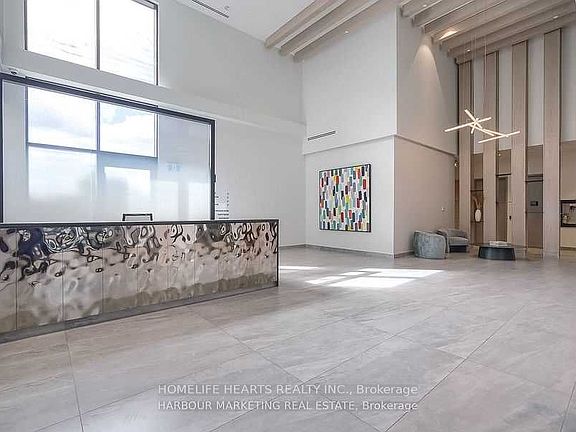4th image of 86 Dundas St E #421