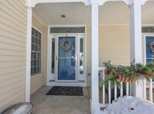 34 Mammoth Rd UNIT 27, Hooksett, NH 03106