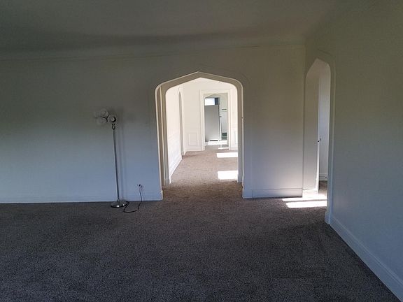 3rd image of 6535 N Richmond St #3