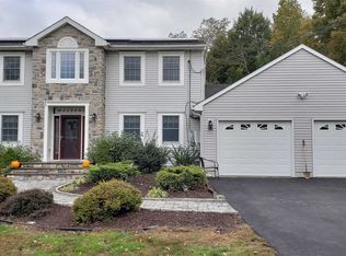 5 Prentiss Dr, Hopewell Junction, NY 12533