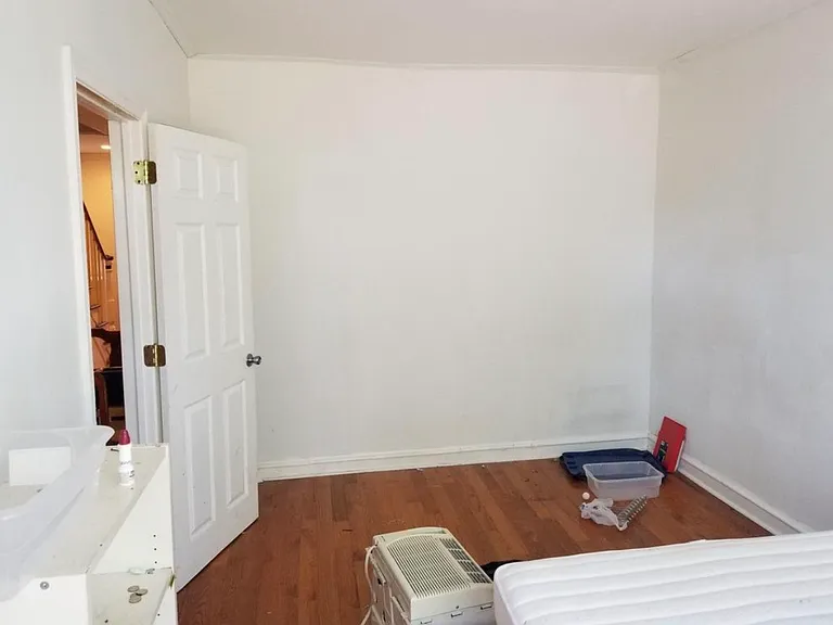 5733 N 20th St #1 — Photo 6