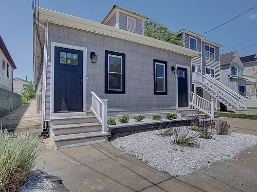 19 Bayview Ave Photo 1