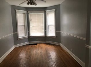 7552 S Champlain Ave, Chicago, IL 60619