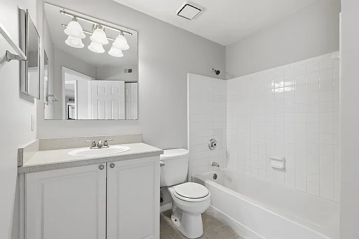 1229 Bermuda Lakes Ln #208 — Photo 18