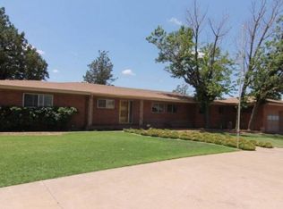 803 1st St, Abernathy, TX 79311